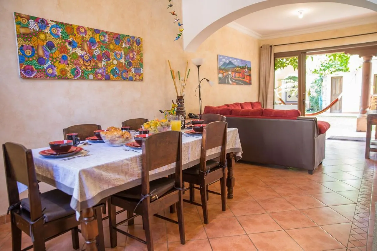 Apartamentos Los Nazarenos Antigua 0*,  Guatemala